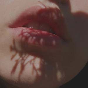 日韩女人大奶头特写视频
